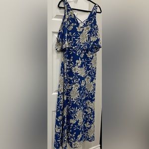 Gorgeous DEX blue flutter sleeve lined maxi dress